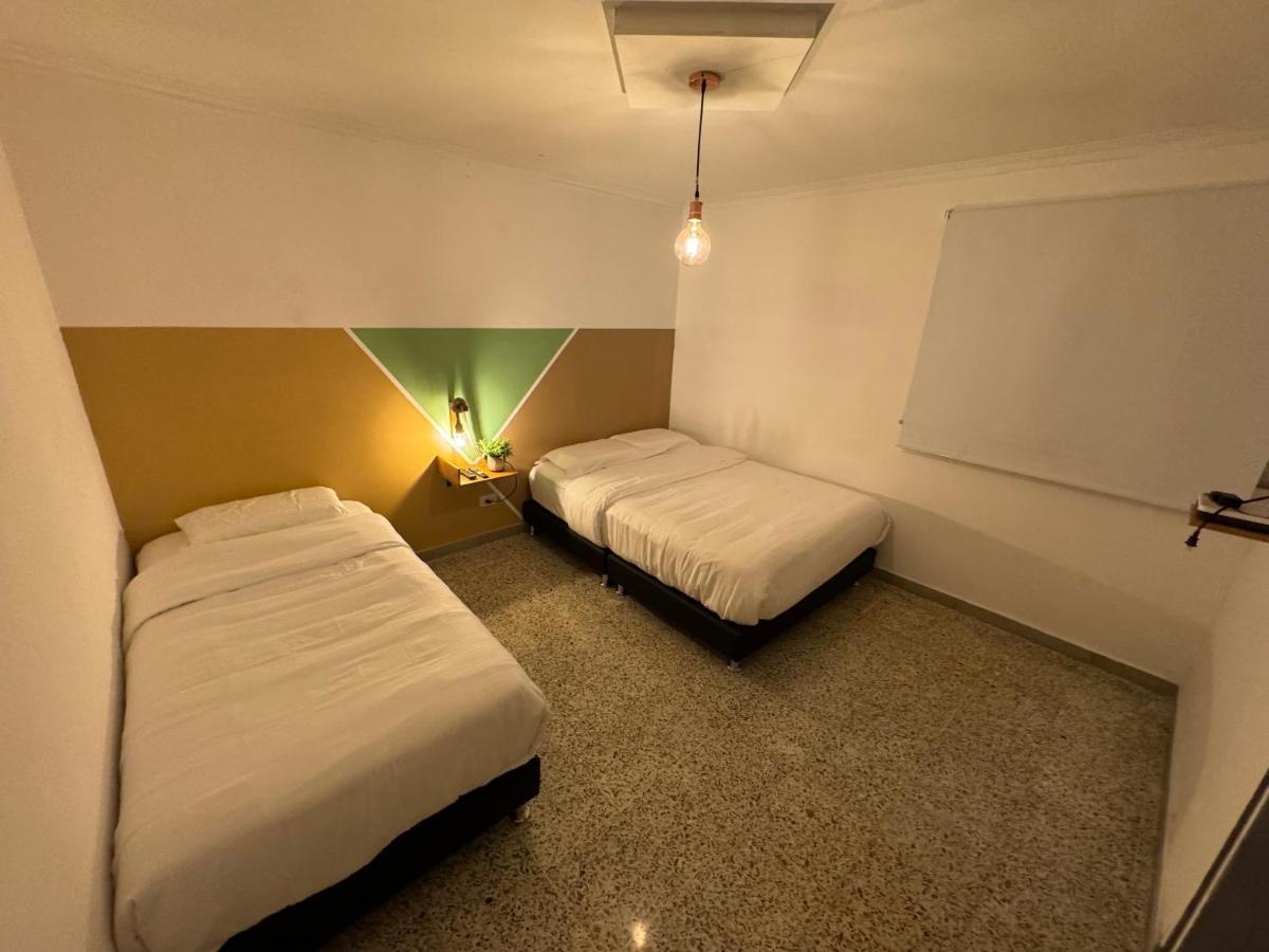 Rustik House Hotel Medellin Exterior photo